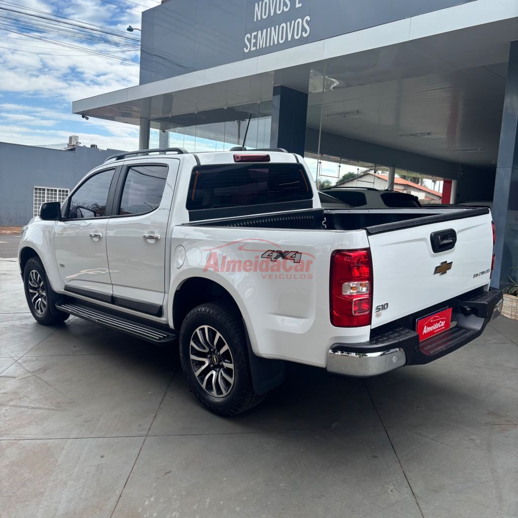 Chevrolet S10 2021 — foto 4