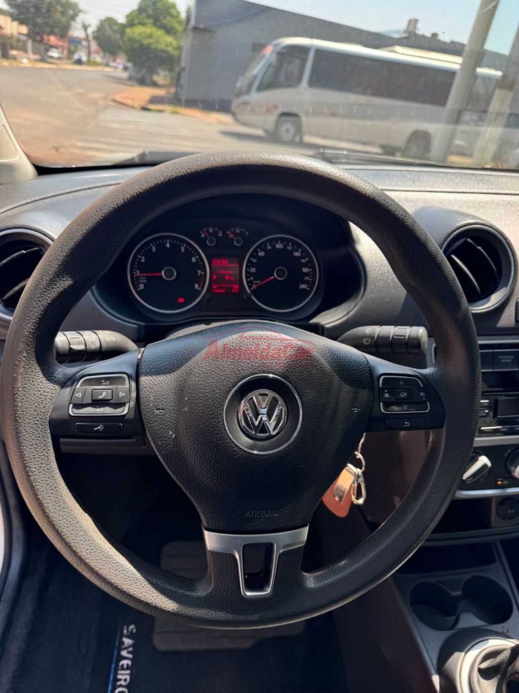 Volkswagen Saveiro 2015 — foto 3